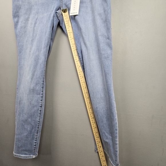 HATCH Under Belly Slim Leg Maternity Jeans Light Wash Womens Size 31 NWT E101806 - Picture 12 of 16